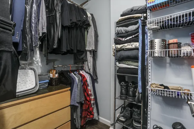 $244,999 | 35152 Kings Forest Boulevard, Clinton Township, MI 48035