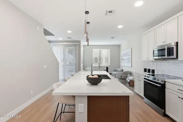 $2,725 | 850 North 8th Avenue, Unit 10, Phoenix, AZ 85007