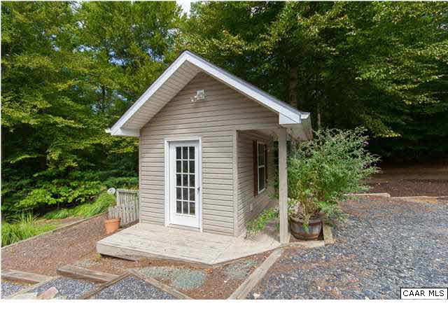 653 Broken Island Road Palmyra, VA 22963 - Photo 34 of 42 Gardener's Shed on Property