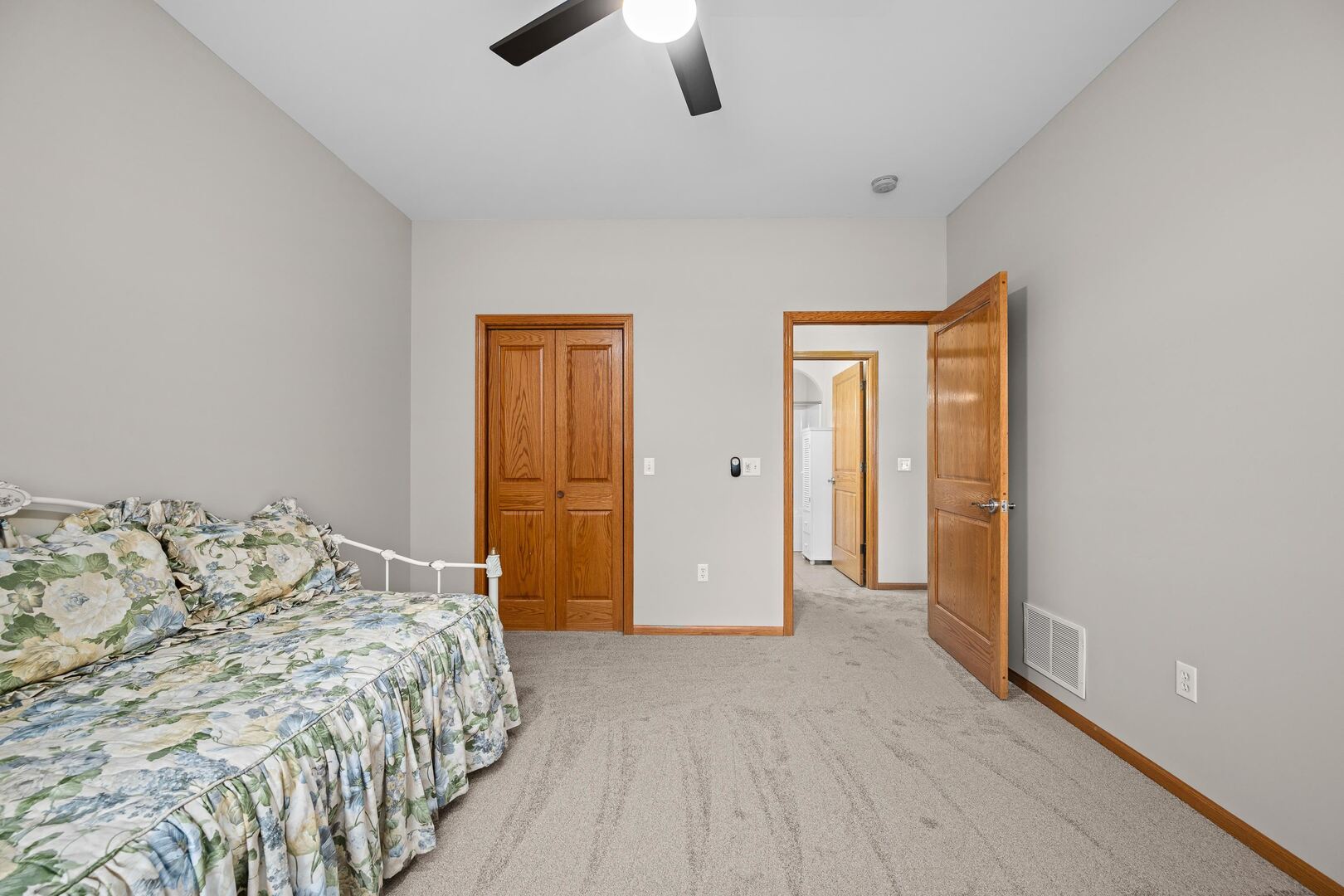 1005 2nd St Court Moline, IL 61265 - Photo 12 of 24