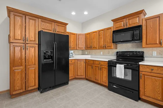 $260,000 | 1005 2nd St Court, Moline, IL 61265