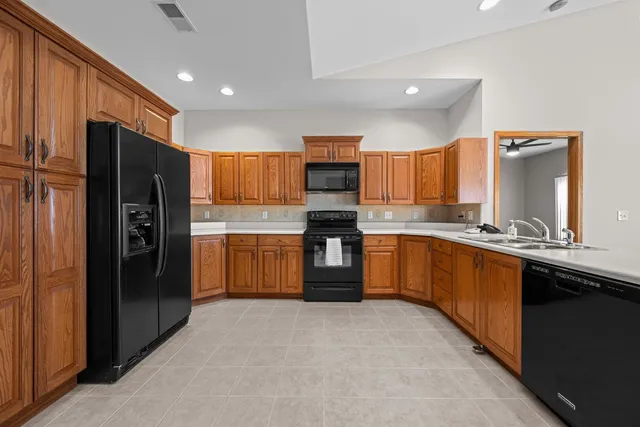 $260,000 | 1005 2nd St Court, Moline, IL 61265