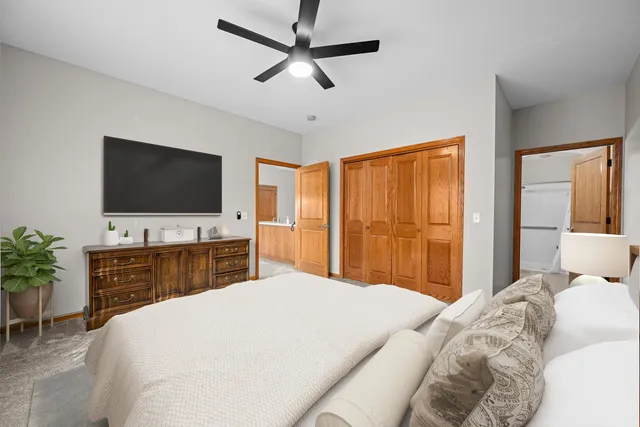 $260,000 | 1005 2nd St Court, Moline, IL 61265