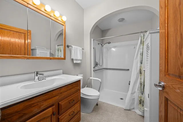 $260,000 | 1005 2nd St Court, Moline, IL 61265