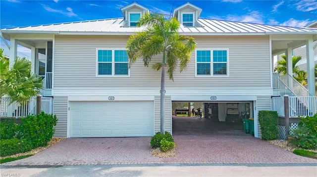 $889,000 | 318 Angler Drive, Unit 402, Goodland, FL 34140