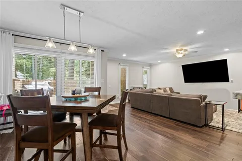 $324,999 | 897 Cedar Canyon Square, Marietta, GA 30067