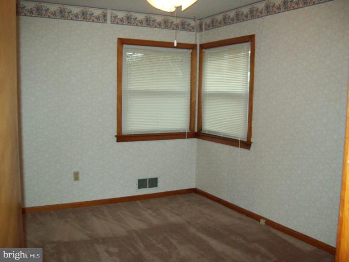 26824 Ridge Road Damascus, MD 20872 - Photo 5 of 15 Bedroom (Master)