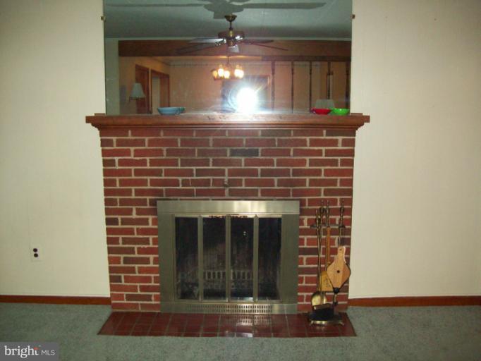 26824 Ridge Road Damascus, MD 20872 - Photo 9 of 15 Interior (General)