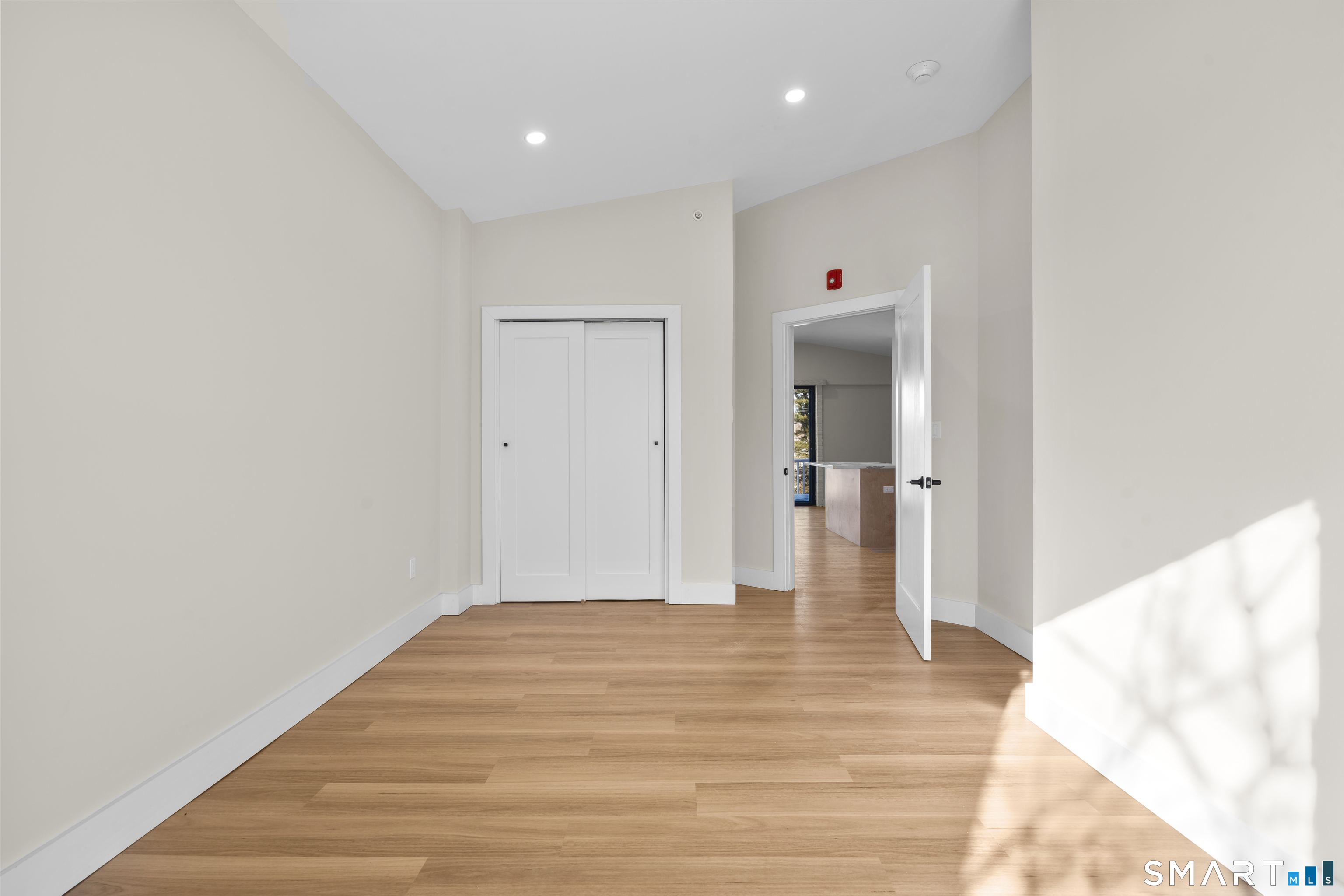 937 Post Road, Unit 2B Fairfield, CT 06824 - Photo 20 of 37