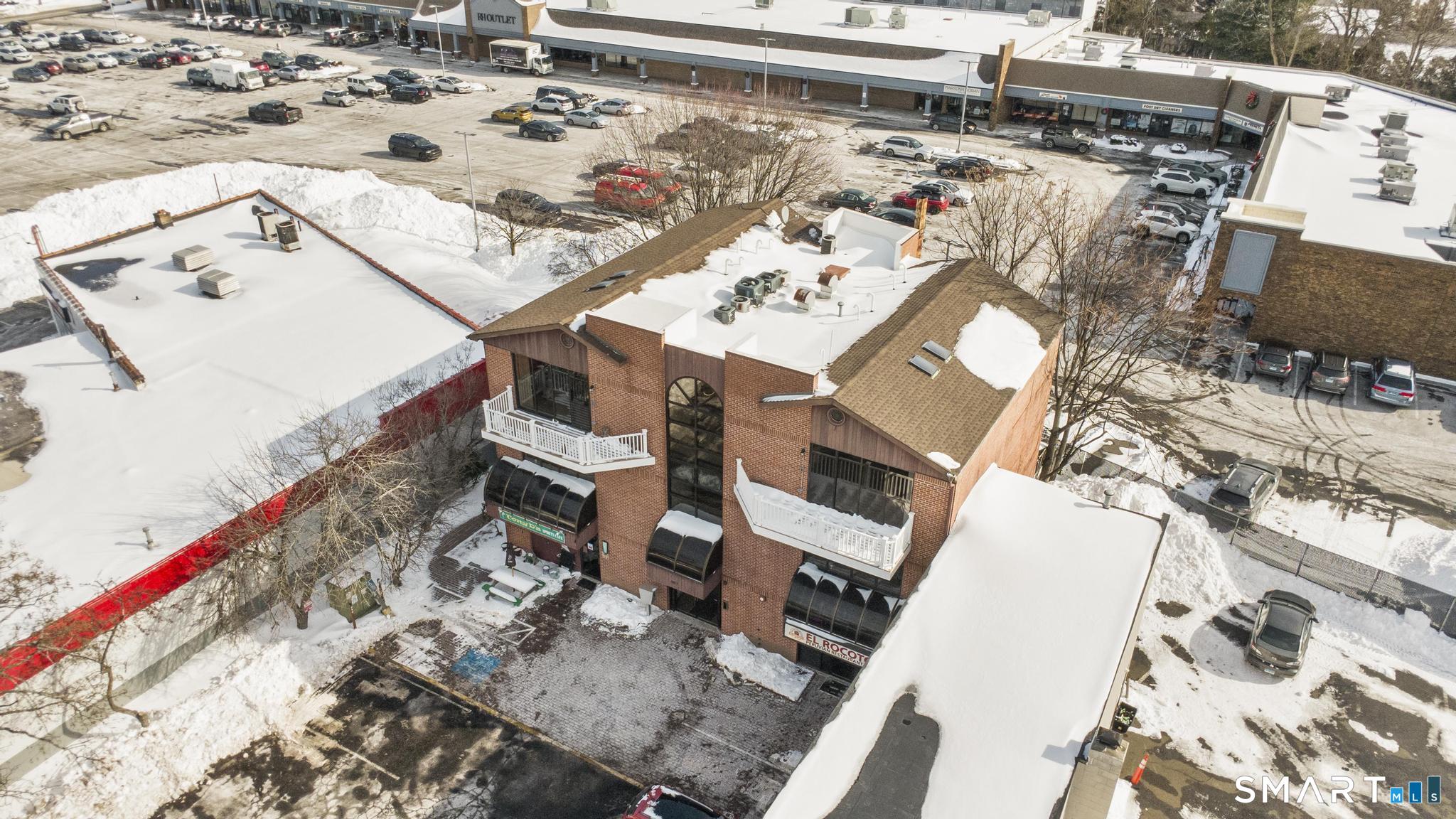 937 Post Road, Unit 2B Fairfield, CT 06824 - Photo 36 of 37