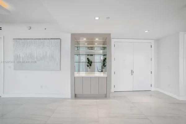 $75,000 | 10203 Collins Avenue, Unit 2501, Bal Harbour, FL 33154