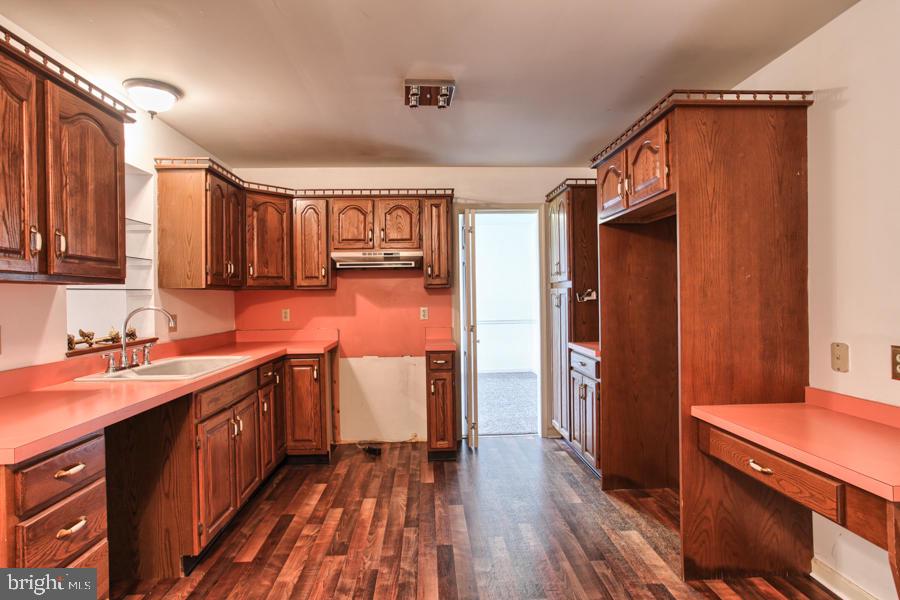 215 Kings Cross Circle Lititz, PA 17543 - Photo 11 of 34 Gallery Image 11