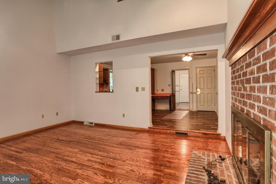 215 Kings Cross Circle Lititz, PA 17543 - Photo 12 of 34 Gallery Image 12