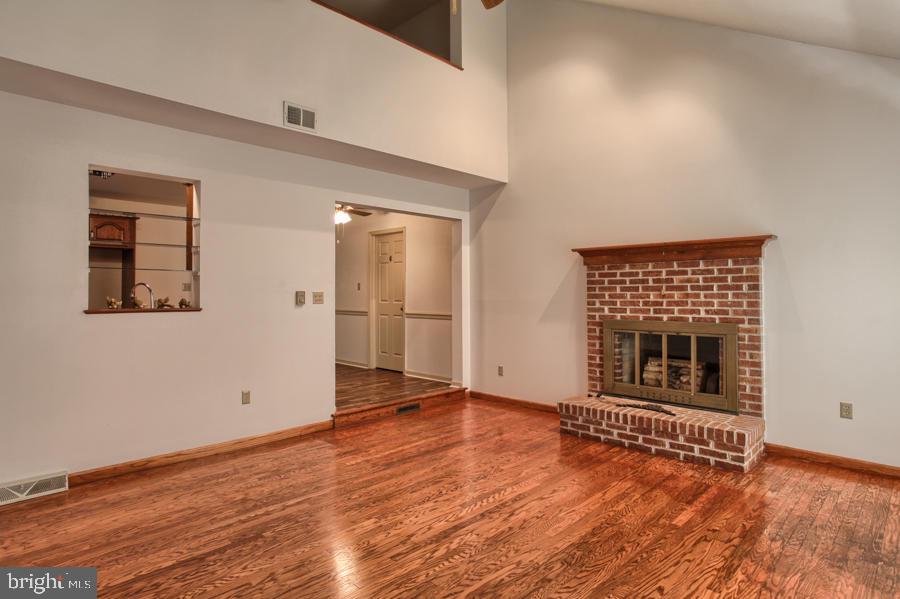215 Kings Cross Circle Lititz, PA 17543 - Photo 13 of 34 Gallery Image 13