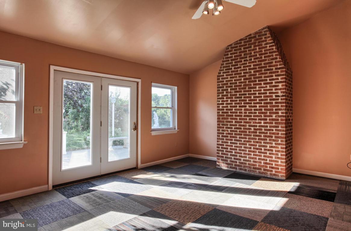 215 Kings Cross Circle Lititz, PA 17543 - Photo 14 of 34 Gallery Image 14