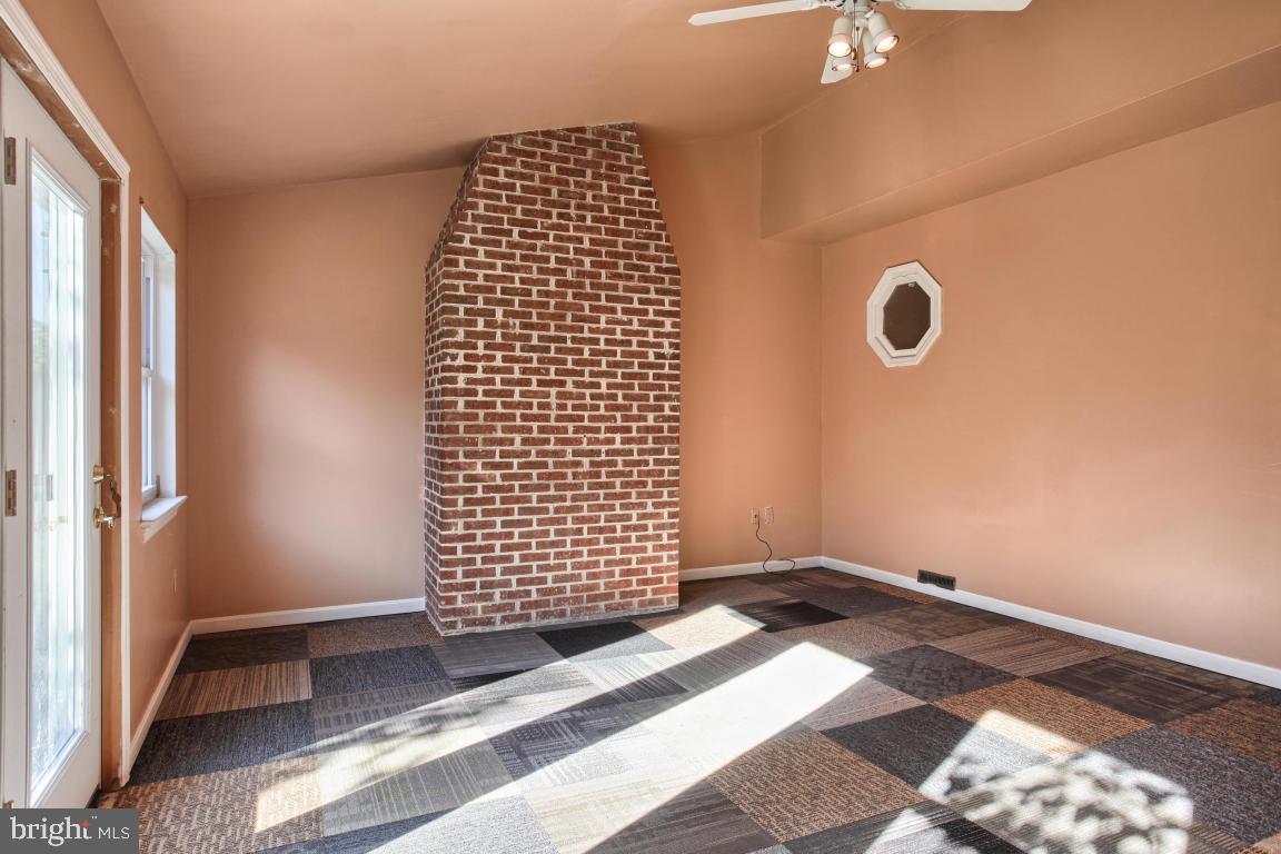215 Kings Cross Circle Lititz, PA 17543 - Photo 15 of 34 Gallery Image 15