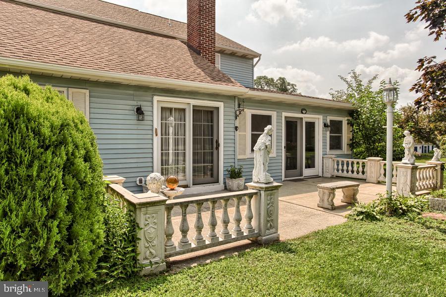 215 Kings Cross Circle Lititz, PA 17543 - Photo 28 of 34 Gallery Image 28