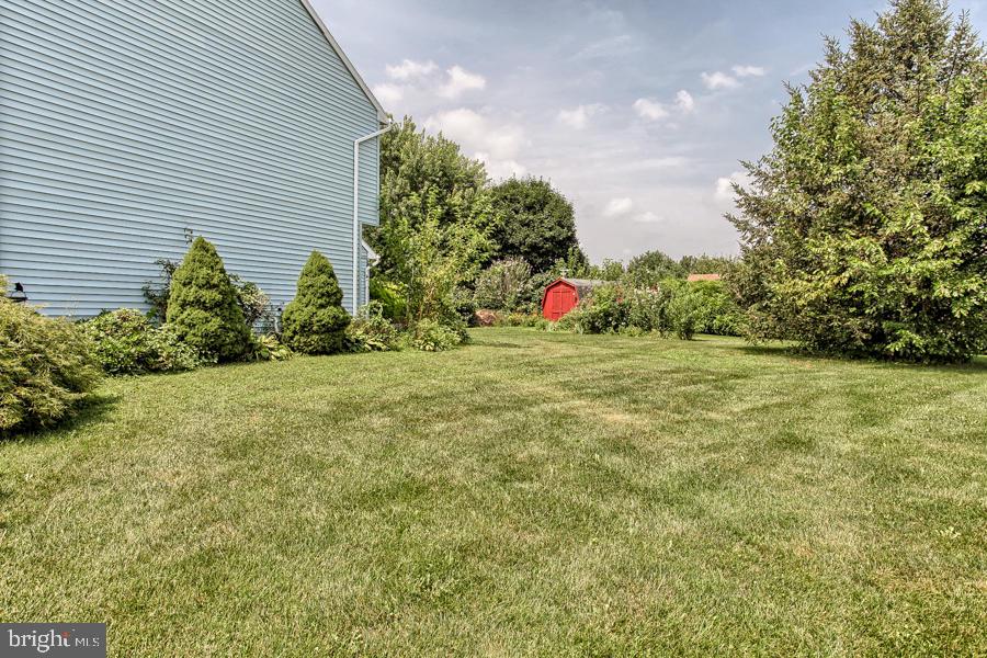 215 Kings Cross Circle Lititz, PA 17543 - Photo 32 of 34 Gallery Image 32