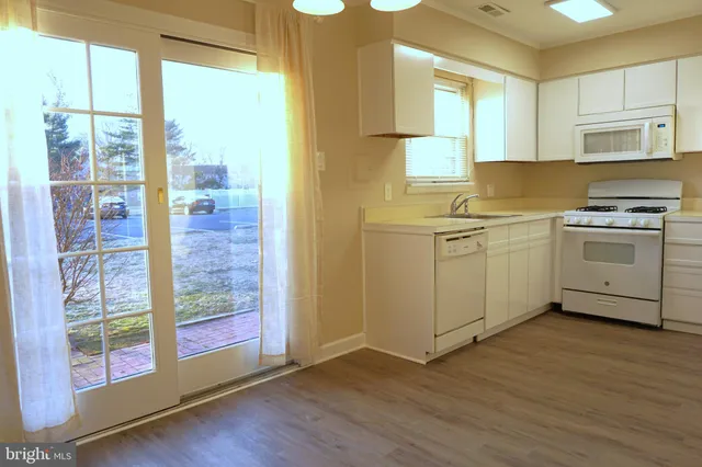 $2,000 | 139 Eaves Mill Road, Medford, NJ 08055