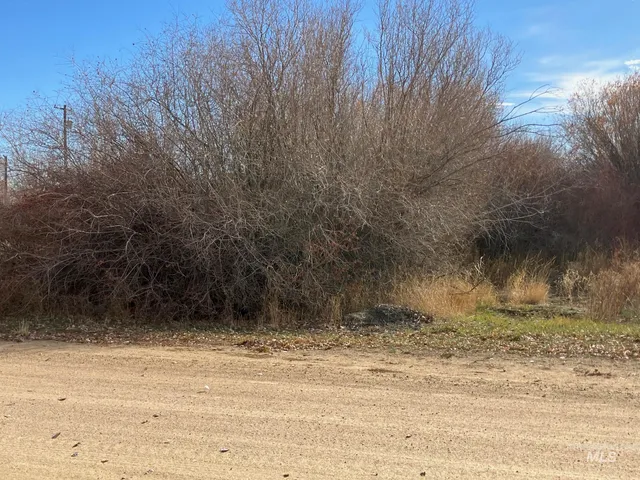 $44,900 | 232 Willow Avenue West, Fairfield, ID 83327