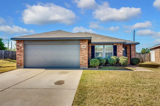 $1,895 | 5005 Village Stone Court, Fort Worth, TX 76179