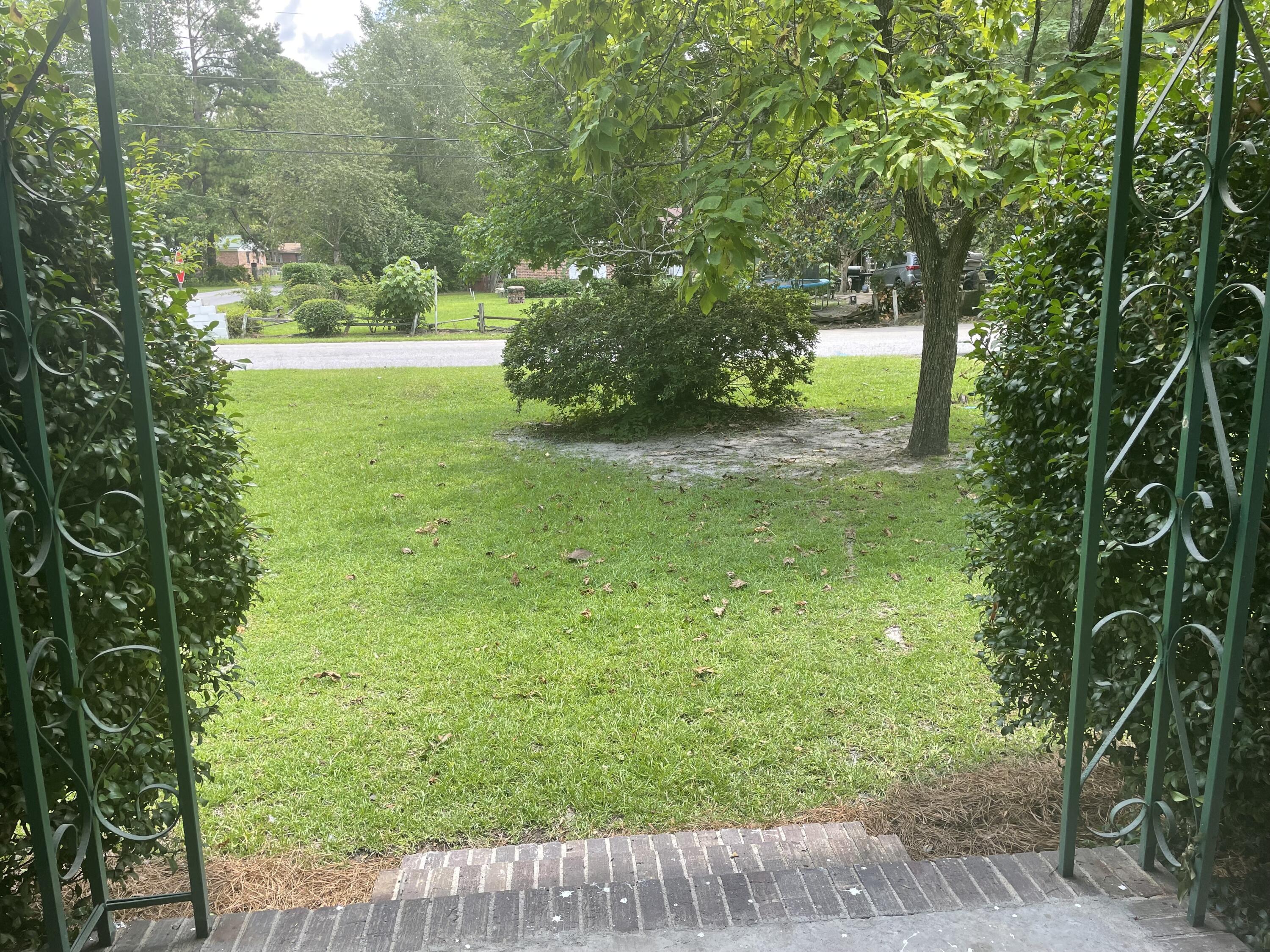 200 Grayson Street Walterboro, SC 29488 - Photo 19 of 21 200 Grayson