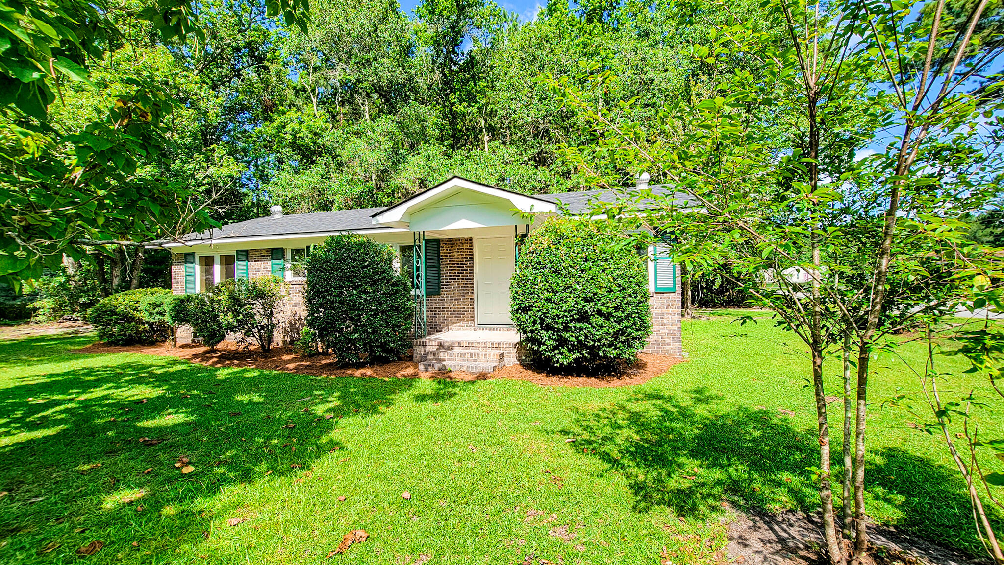 200 Grayson Street Walterboro, SC 29488 - Photo 3 of 21 200 Grayson