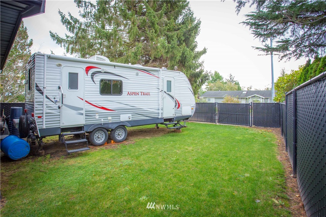 5979 Ridgeview Place Ferndale, WA 98248 - Photo 33 of 35 Gallery Image 33