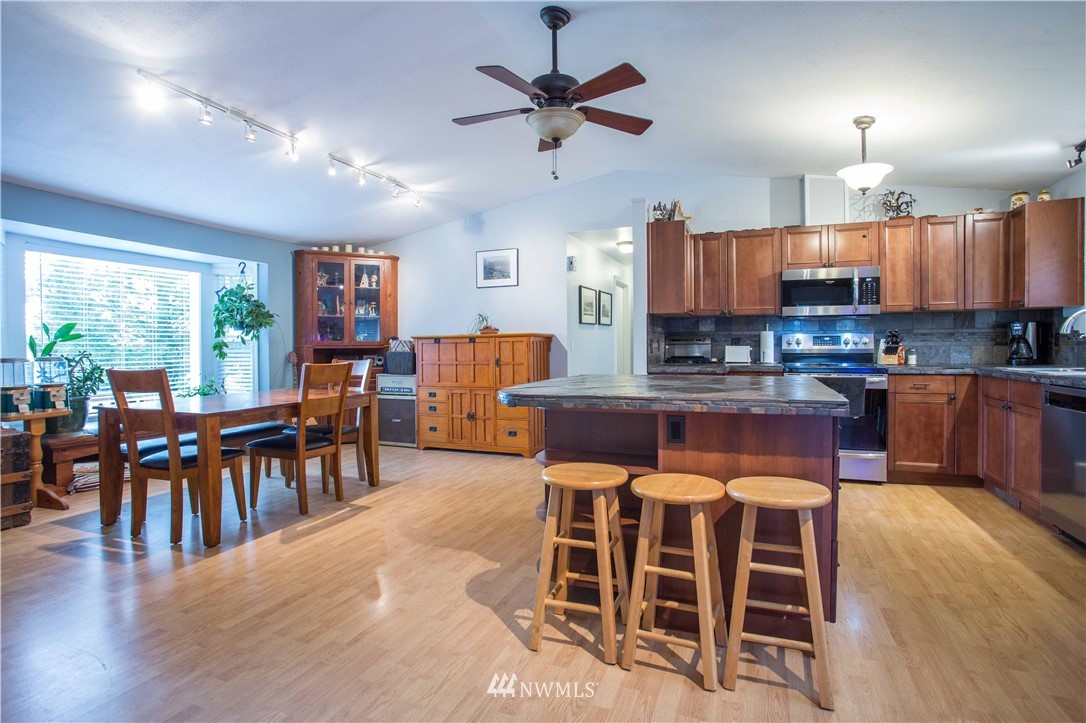 5979 Ridgeview Place Ferndale, WA 98248 - Photo 6 of 35 Gallery Image 6
