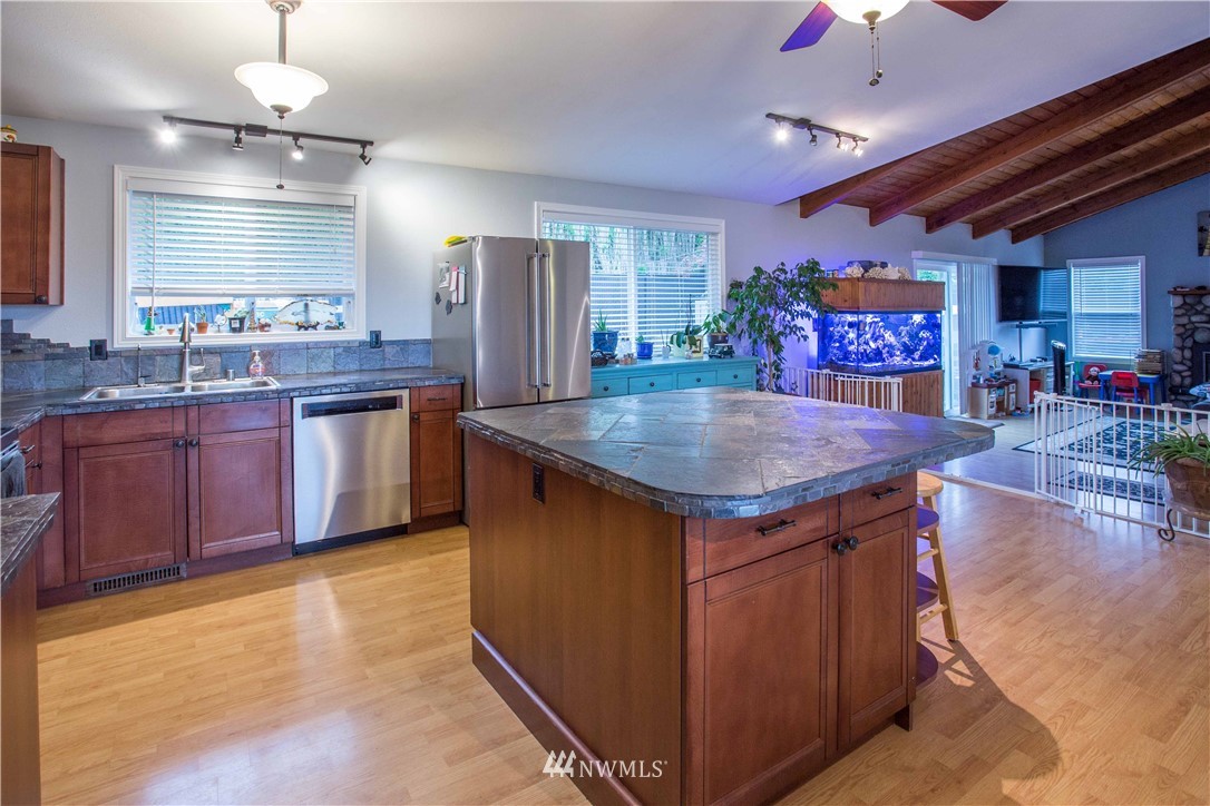 5979 Ridgeview Place Ferndale, WA 98248 - Photo 8 of 35 Gallery Image 8