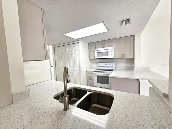 $1,450 | 411 Australian Way, Davenport, FL 33897