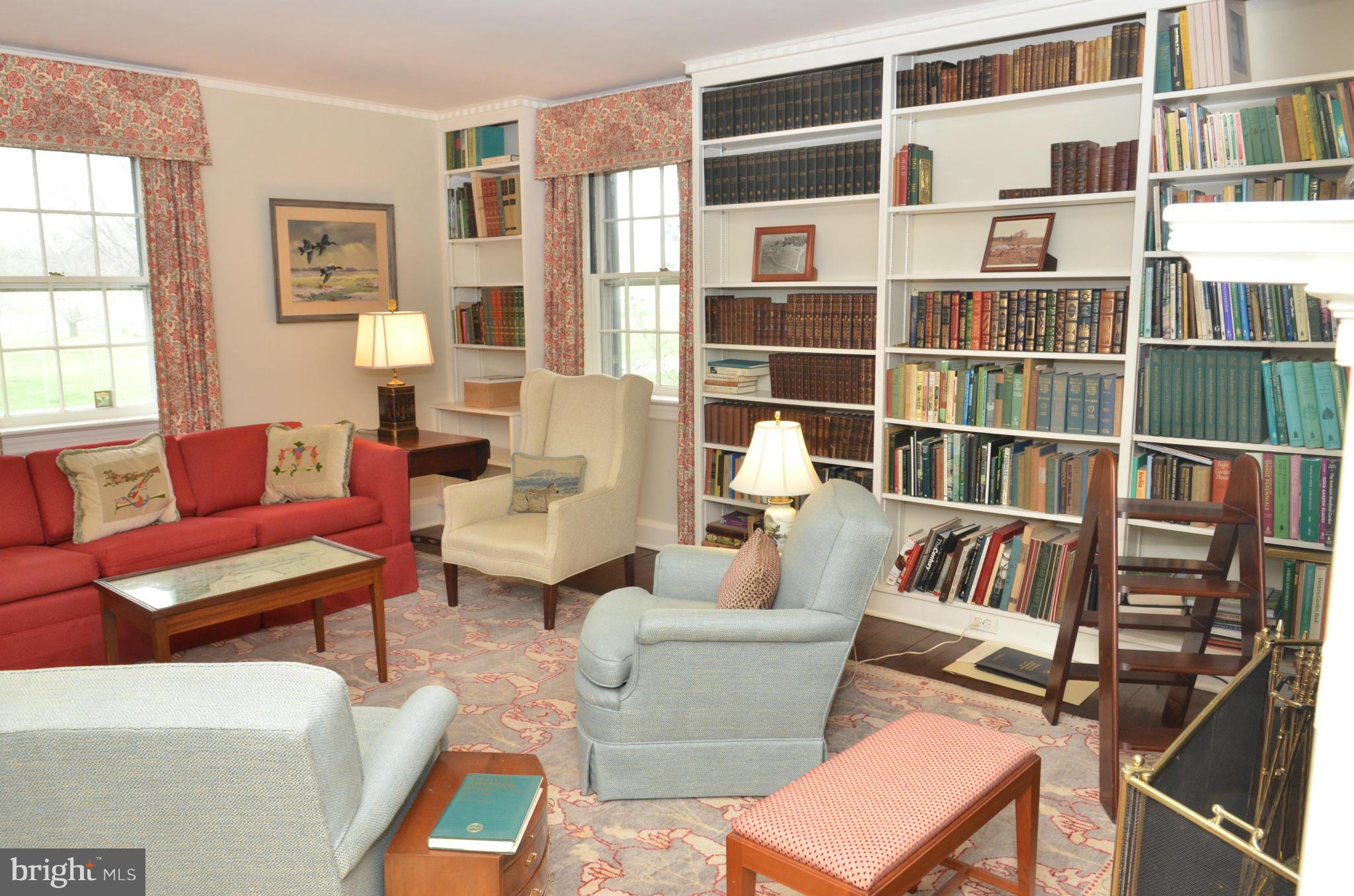 3321 Butler Road Glyndon, MD 21136 - Photo 13 of 28 Den with built in bookcases