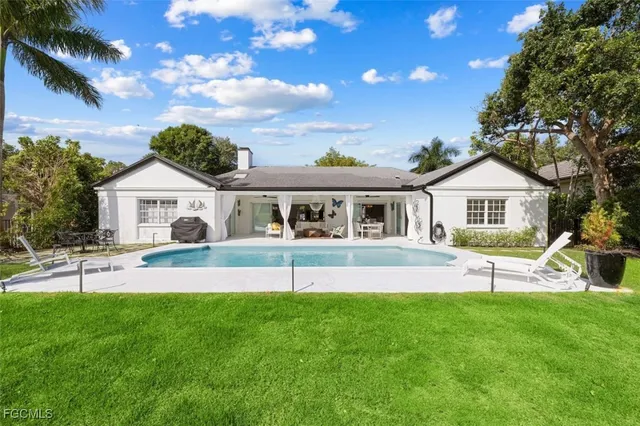 $22,500 | 2728 Crayton Road, Naples, FL 34103