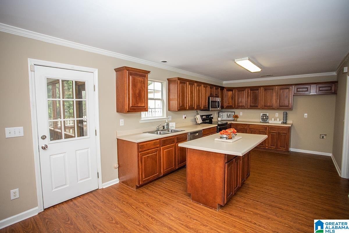 240 Warwick Lane Alabaster, AL 35007 - Photo 6 of 37