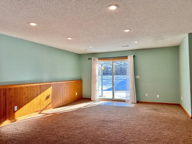 $465,000 | 6421 150th Street North, Hugo, MN 55038