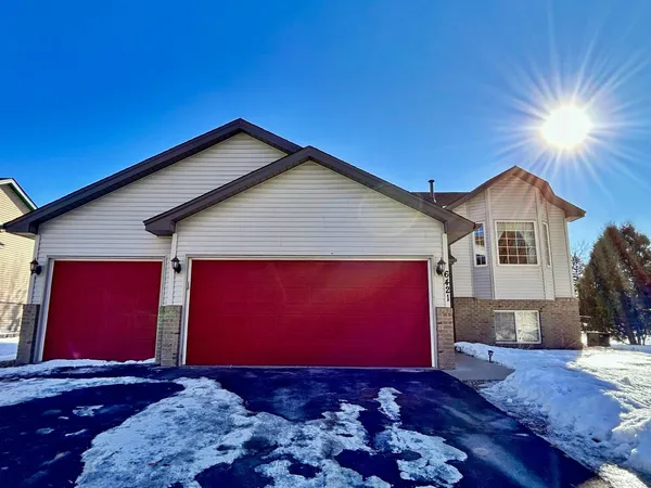 $465,000 | 6421 150th Street North, Hugo, MN 55038