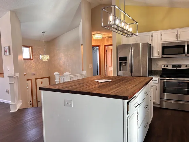 $465,000 | 6421 150th Street North, Hugo, MN 55038