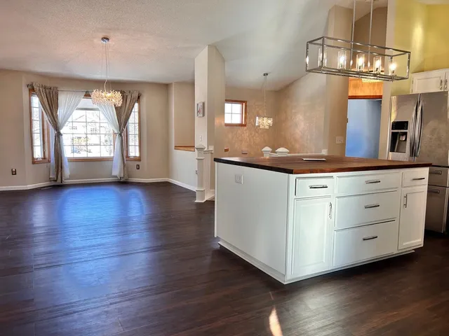 $465,000 | 6421 150th Street North, Hugo, MN 55038