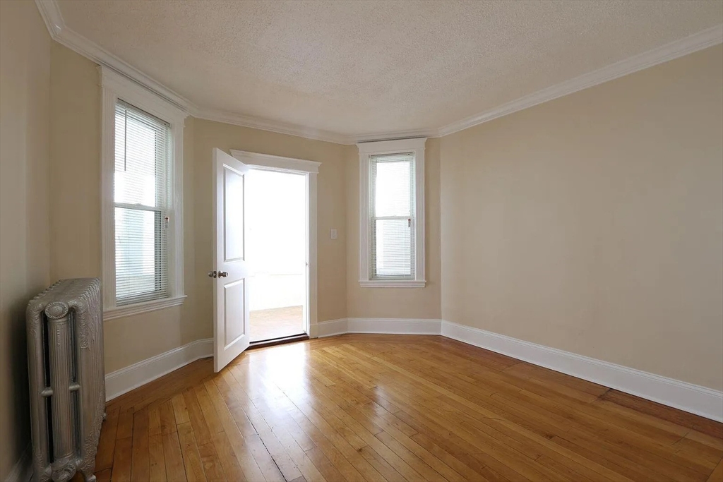 71 Walnut Park, Unit 2 Boston, MA 02119 - Photo 1 of 6