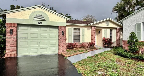 $4,000 | 821 West Beckley Square, Unit 821, Davie, FL 33325
