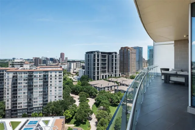 $9,000 | 3130 North Harwood Street, Unit 1804, Dallas, TX 75201