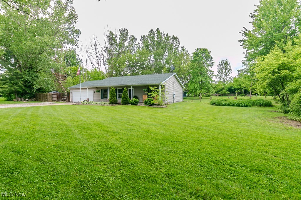 16223 Burrows Road Thompson, OH 44086 - Photo 3 of 35