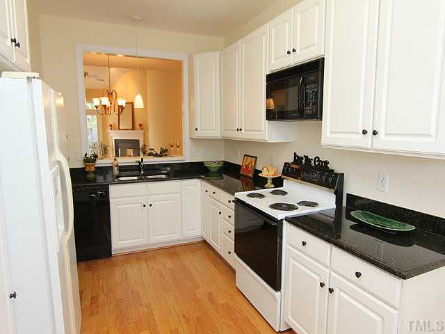 8724 Compass Lane Raleigh, NC 27615 - Photo 4 of 12 Gallery Image 4
