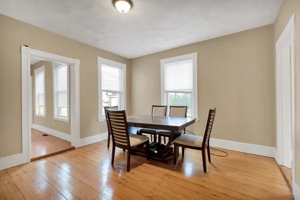 $4,200 | 199 Beacon Street, Unit B, Somerville, MA 02143