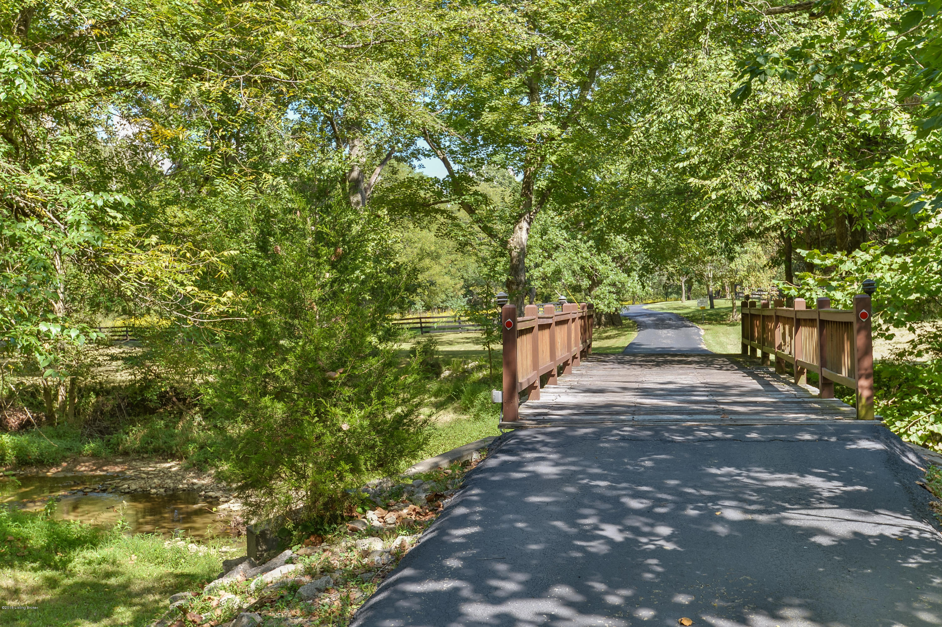 2021 Long Run Road Louisville, KY 40245 - Photo 3 of 50 107 LSIR 20180904 7969