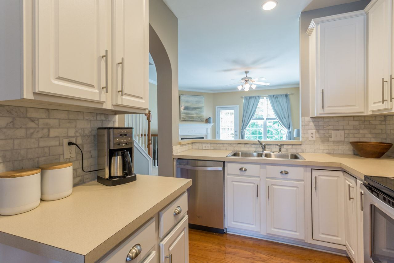 4528 Sugarbend Way Raleigh, NC 27606 - Photo 15 of 22 Kitchen
