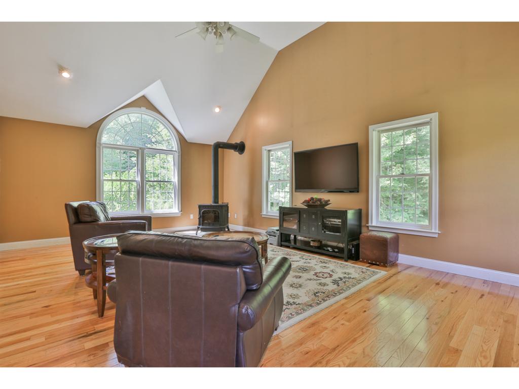 3 O'Neil Way Amherst, NH 03031 - Photo 14 of 35