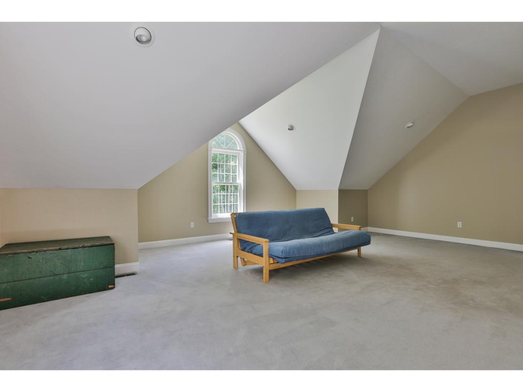 3 O'Neil Way Amherst, NH 03031 - Photo 23 of 35