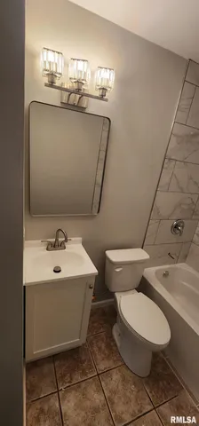 $99,900 | 1820 North 20th Street, Springfield, IL 62702