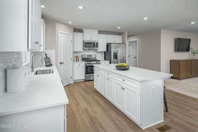 $349,990 | 4077 Farmfield Drive, Navassa, NC 28451